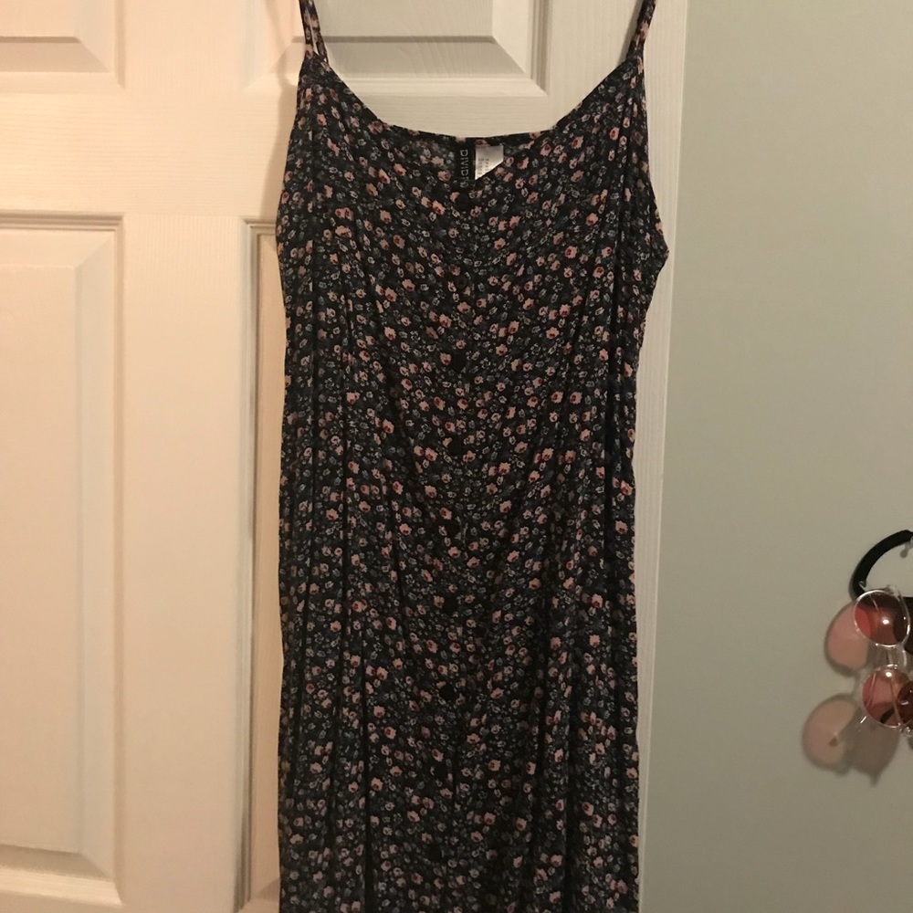 H&M floral button up sleeveless dress